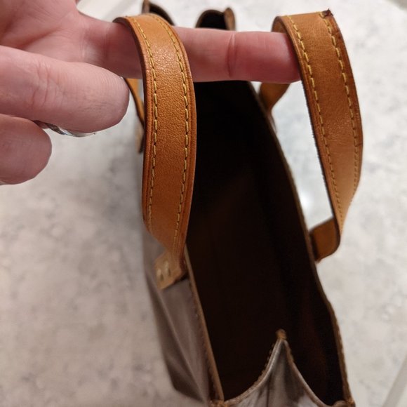 Louis Vuitton Monogram Vernis Reade PM in Brown - Picture 10 of 16